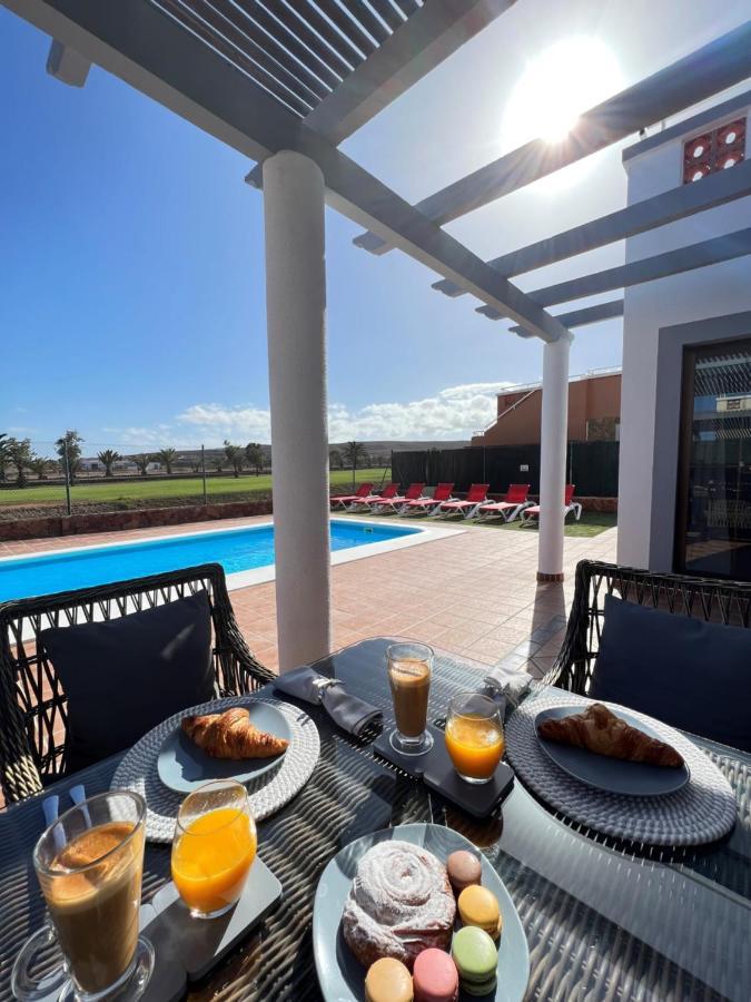 Villa Eva - New To The Market, Fully Refurbished Licensed Villa - Private Pool Caleta De Fuste Esterno foto