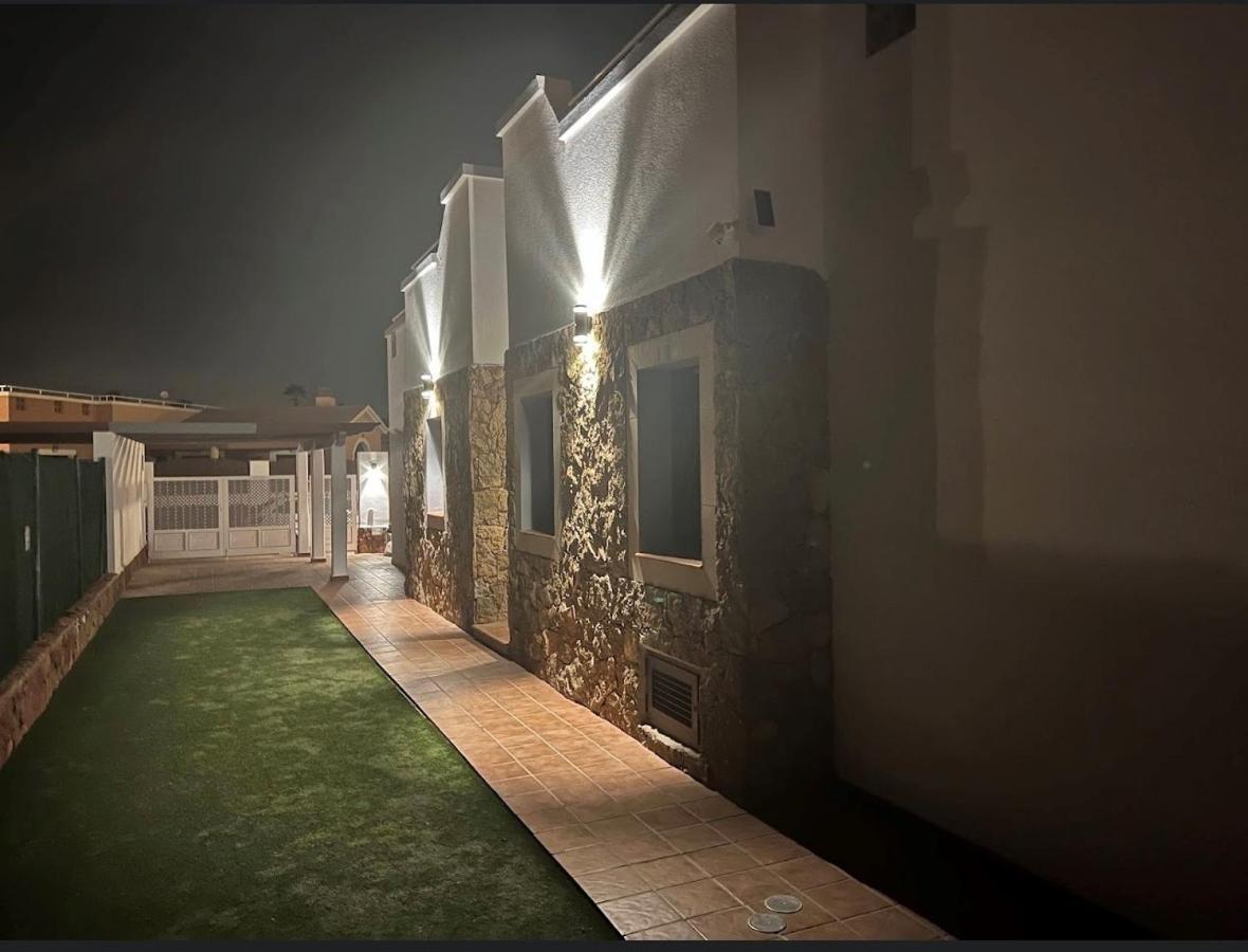 Villa Eva - New To The Market, Fully Refurbished Licensed Villa - Private Pool Caleta De Fuste Esterno foto
