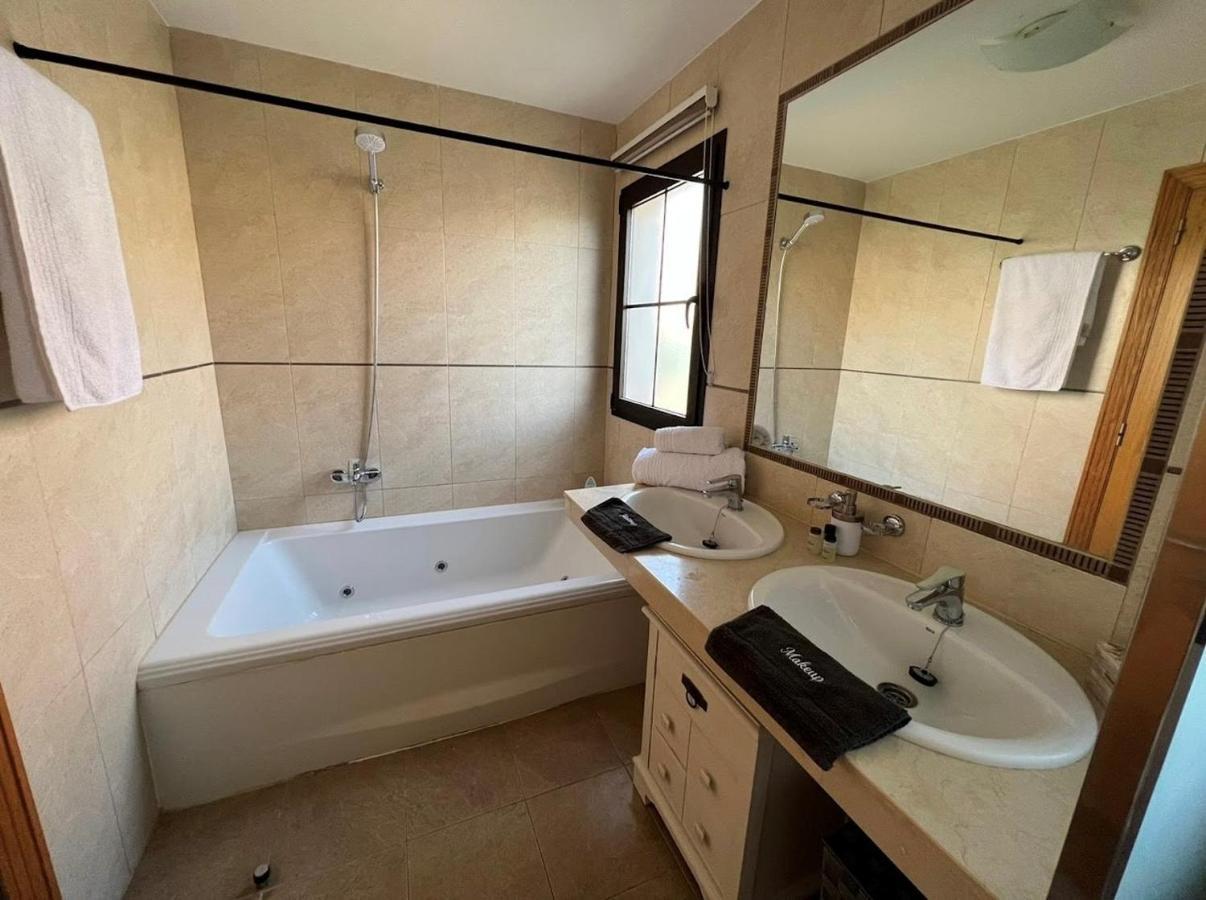 Villa Eva - New To The Market, Fully Refurbished Licensed Villa - Private Pool Caleta De Fuste Esterno foto