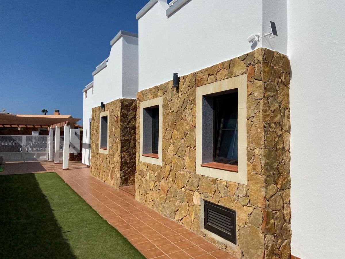 Villa Eva - New To The Market, Fully Refurbished Licensed Villa - Private Pool Caleta De Fuste Esterno foto