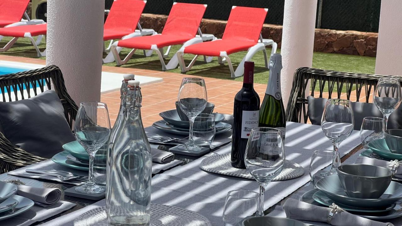 Villa Eva - New To The Market, Fully Refurbished Licensed Villa - Private Pool Caleta De Fuste Esterno foto