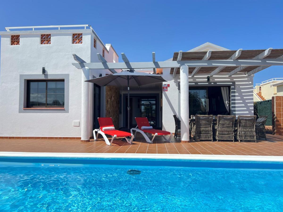 Villa Eva - New To The Market, Fully Refurbished Licensed Villa - Private Pool Caleta De Fuste Esterno foto